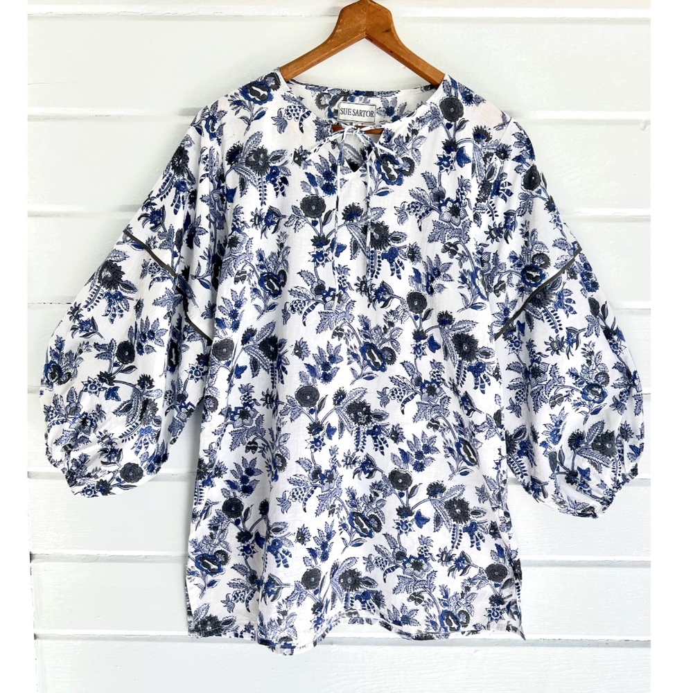 SUE SARTOR Blue & Gray Floral Print Blouse -M